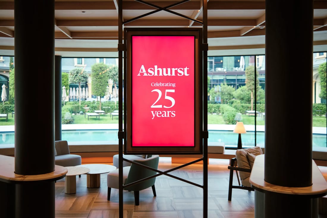 Ashurst · 25 anni in Italia — Foto 1